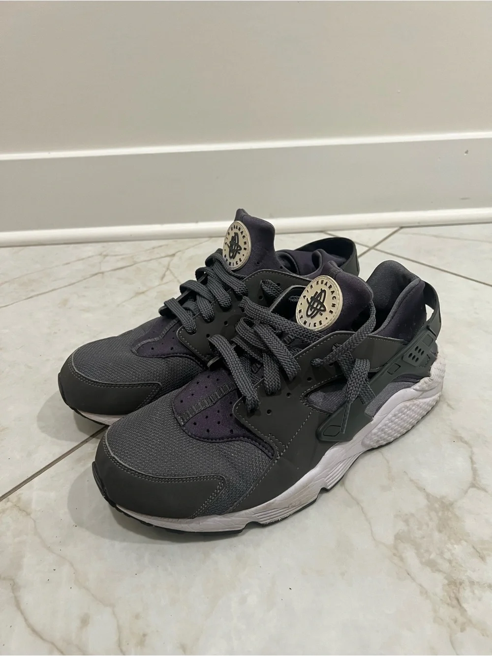 Nike Air Huarache 'Dark Grey' Sneakers Size 11.5 US